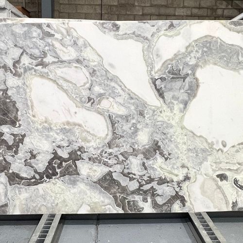 Dover White | Soft Quartzite | Honed