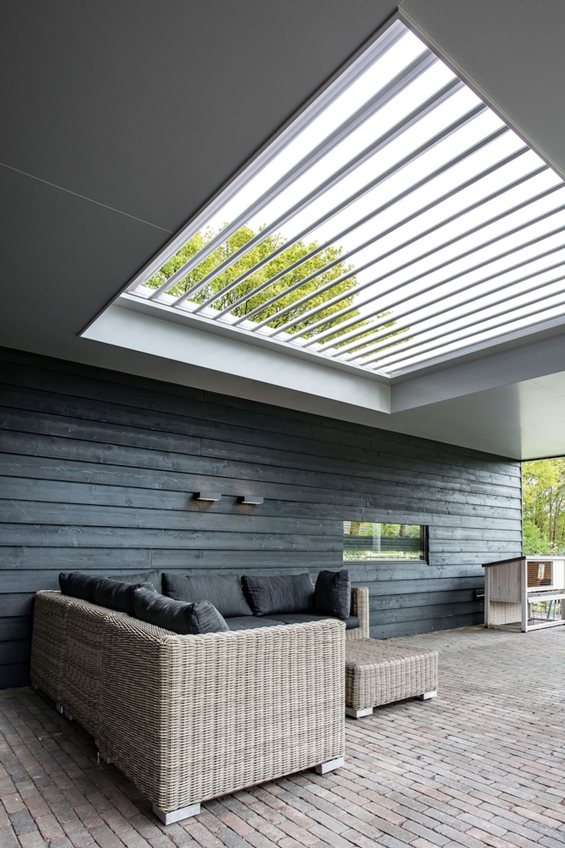 200/35 Slimline Opening Roof