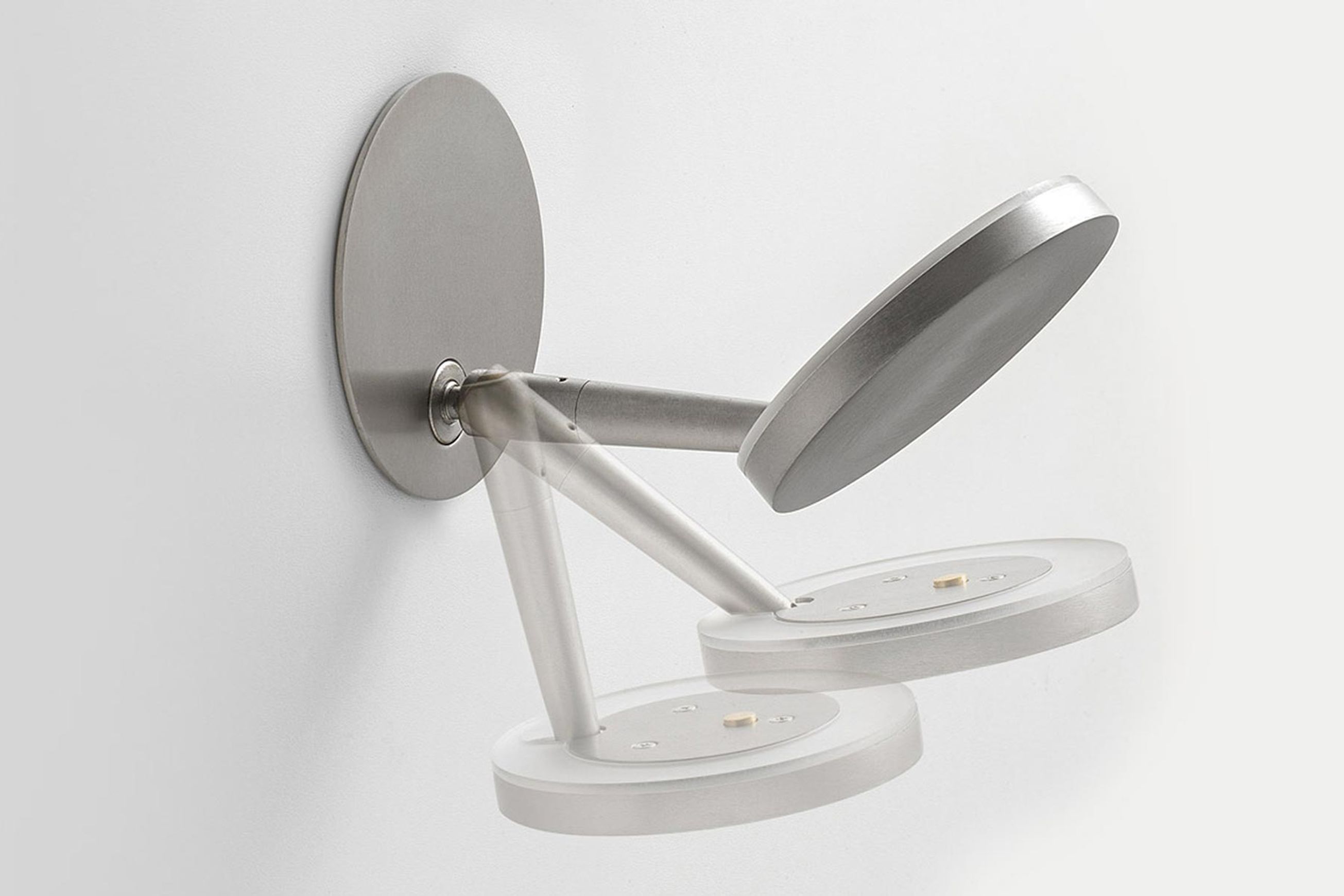 Bella Wall Lamp