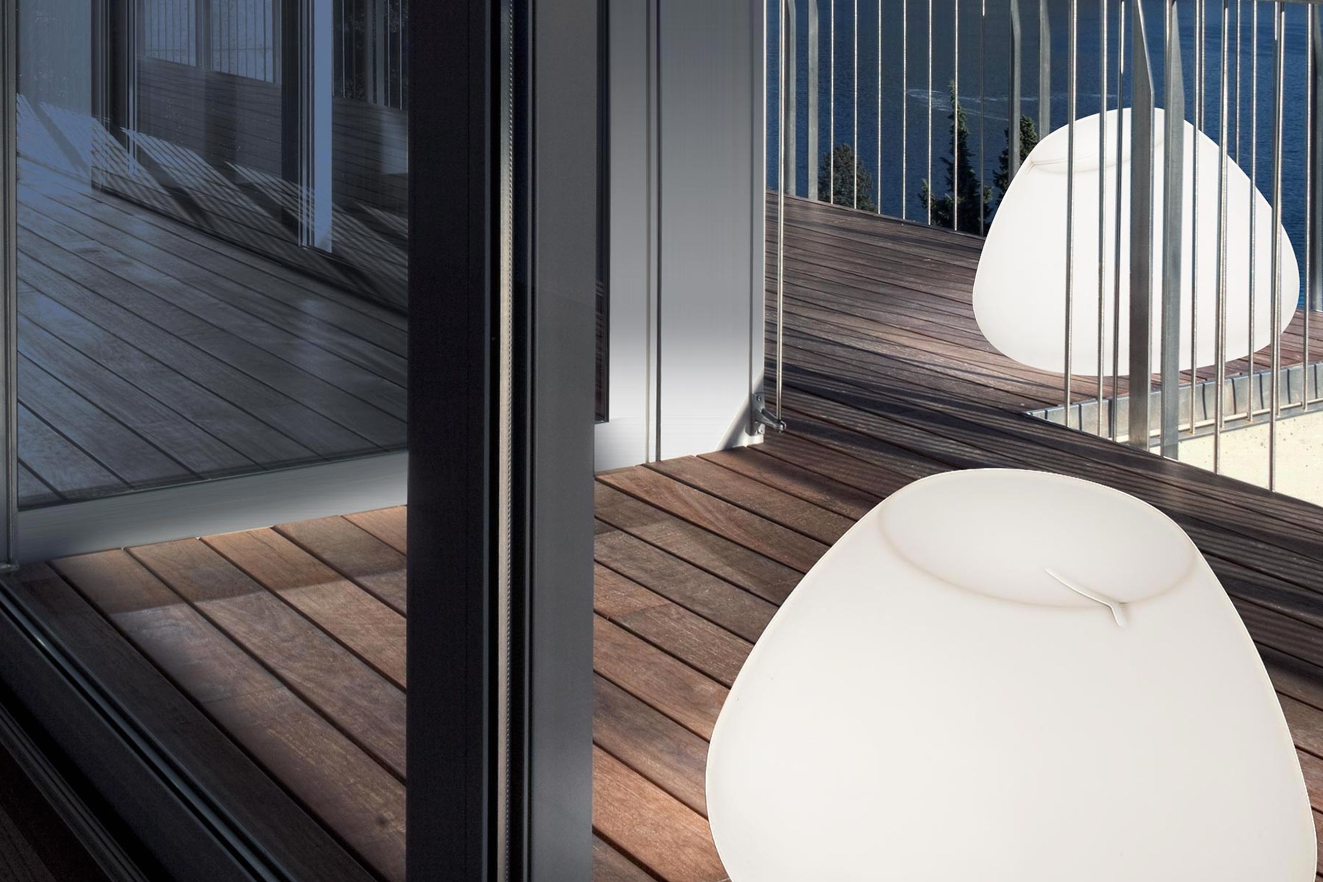 Potter Illuminated Stool