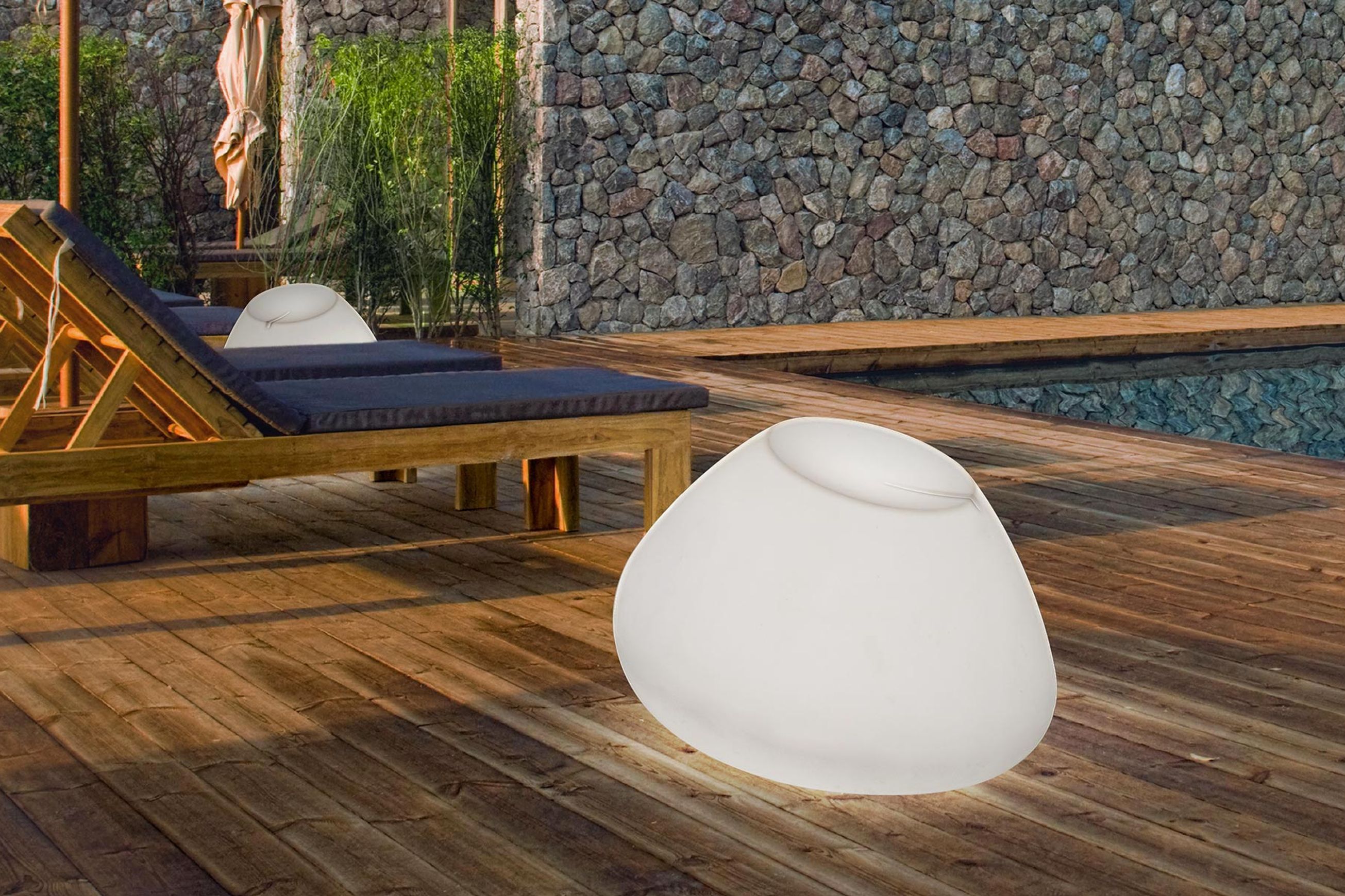 Potter Illuminated Stool