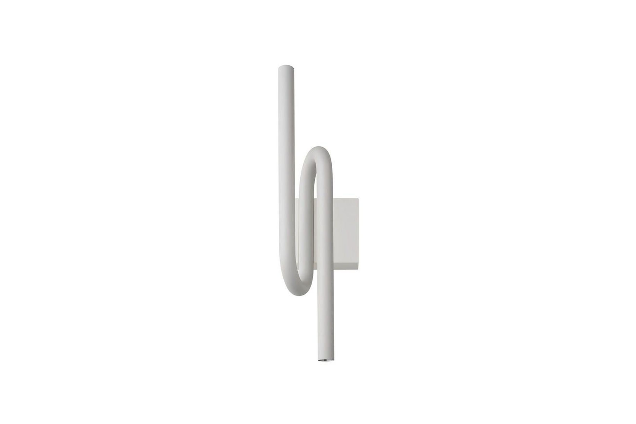 Tobia Wall Lamp