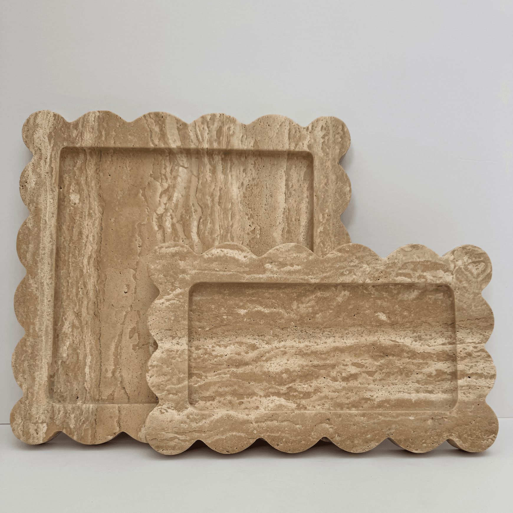 Scalloped Edge Tray - Vein Cut Travertine