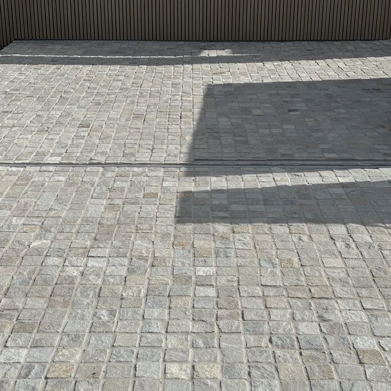 Gold & Grey Cobbles | Cobblestone