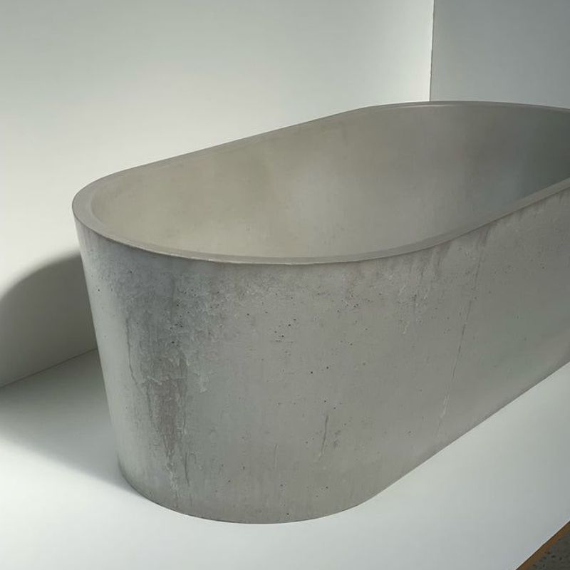 Concrete Republic Kurva Jr Concrete Bath