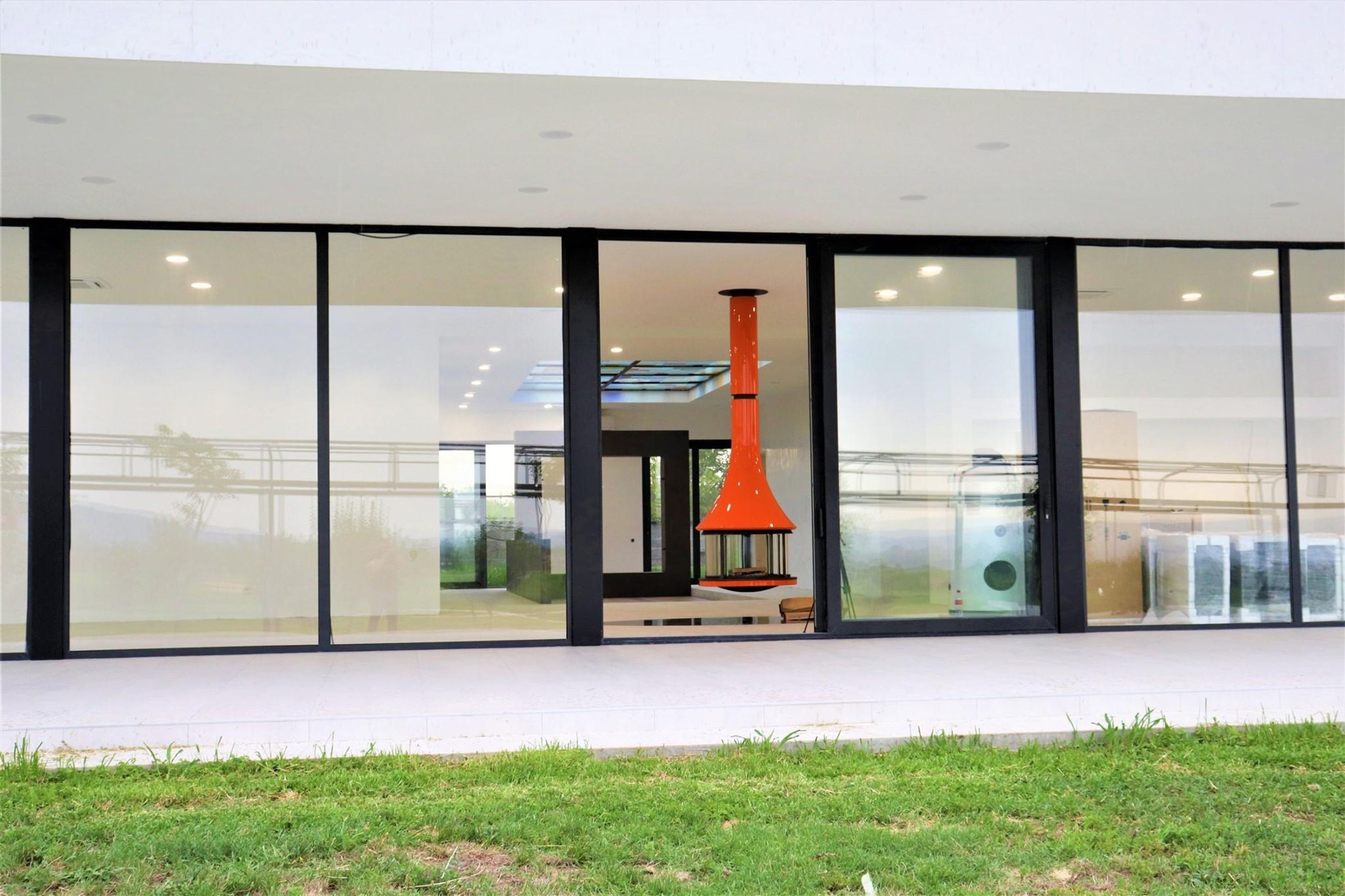 Jc Bordelet Zelia 908 Suspended Fireplace