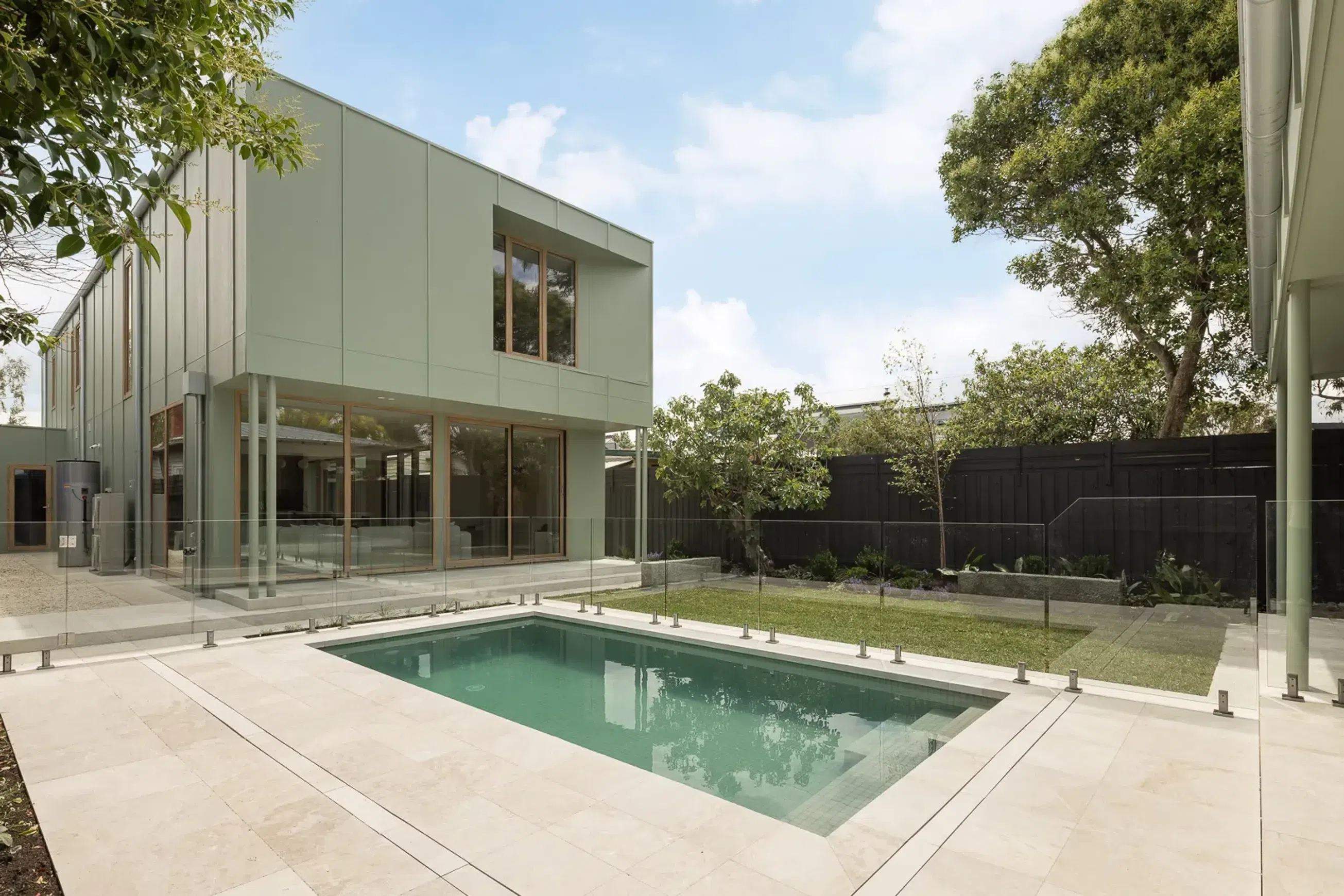 Papillon Sandblasted Limestone Pool Coping