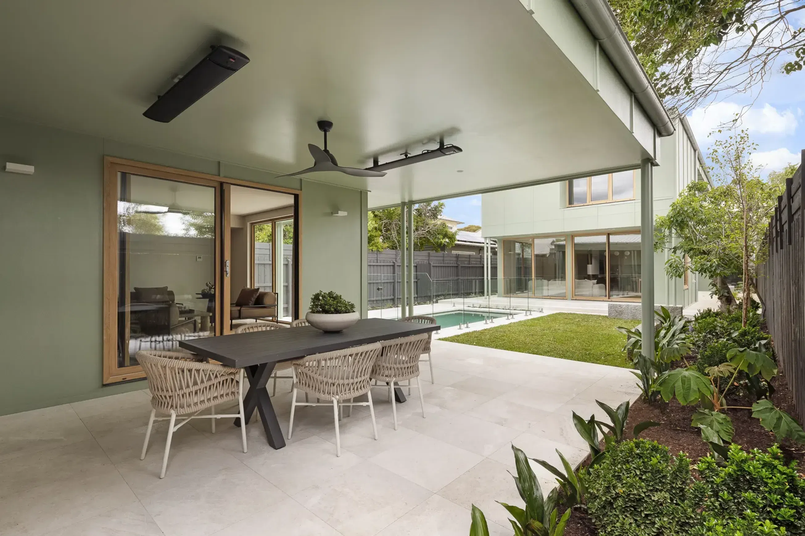 Papillon Sandblasted Limestone Pool Coping