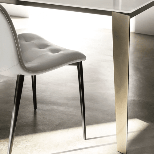 Kuga Chair