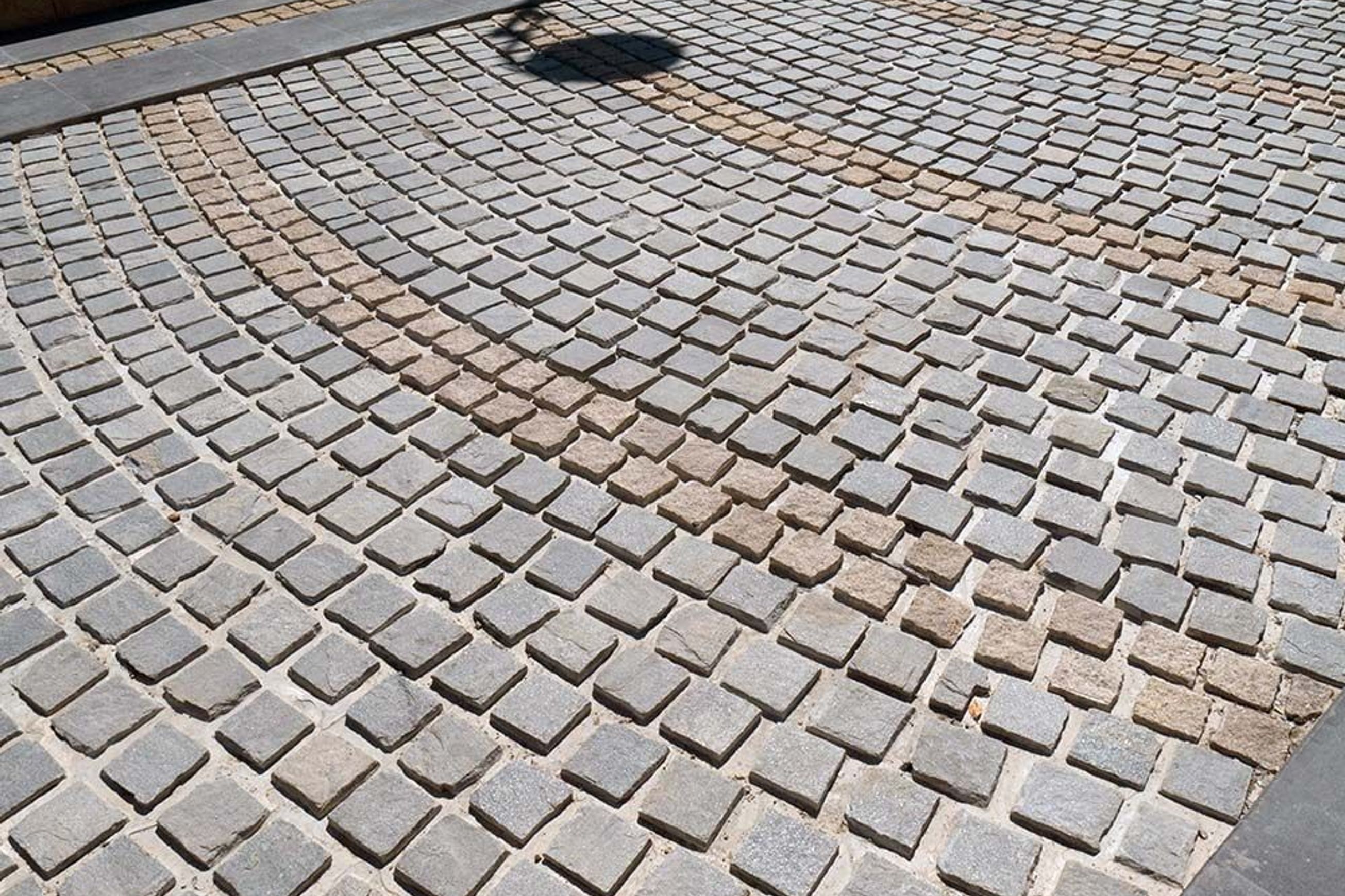 Loden Quartzite Cobblestones