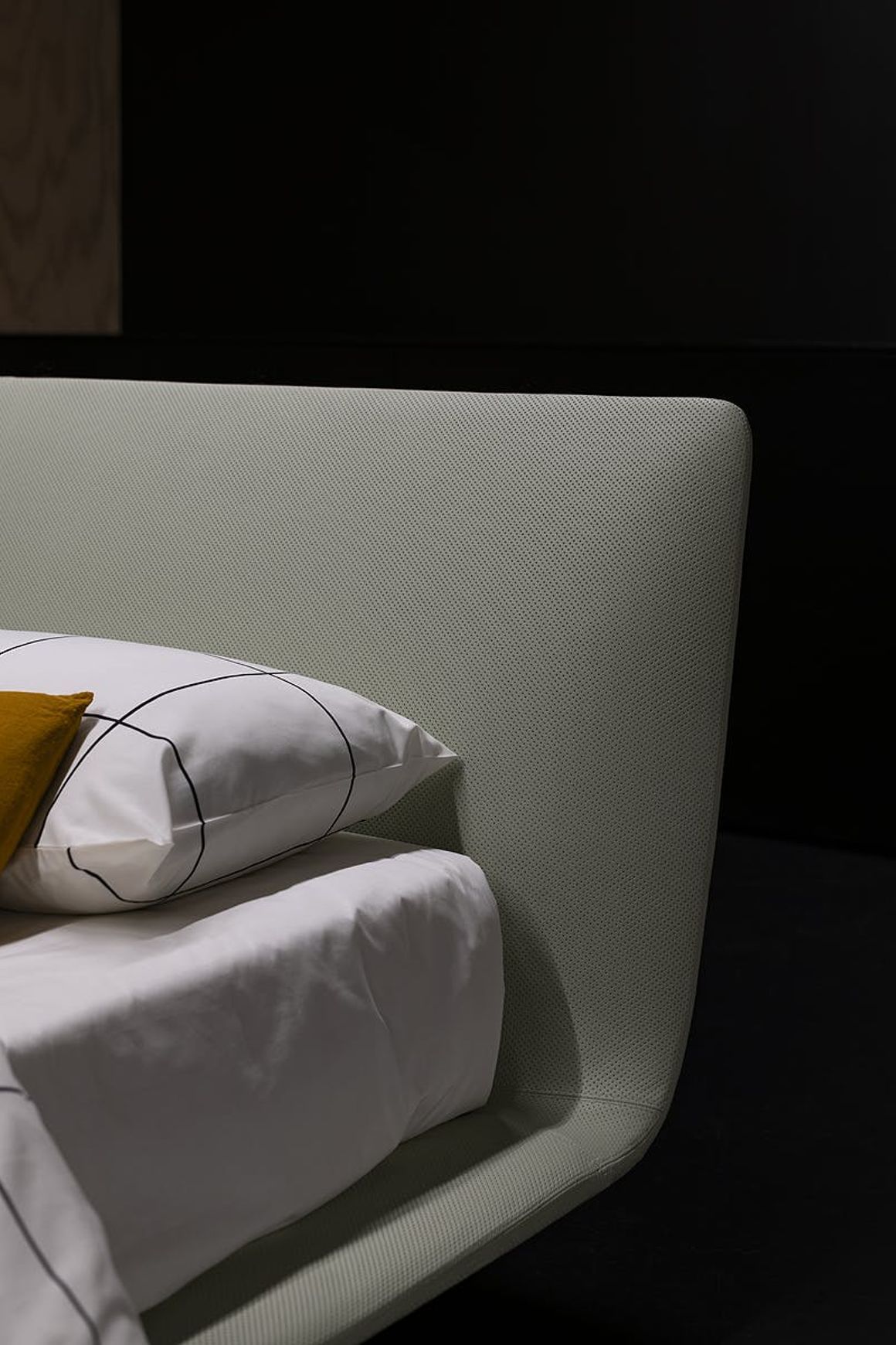 Legri Bed