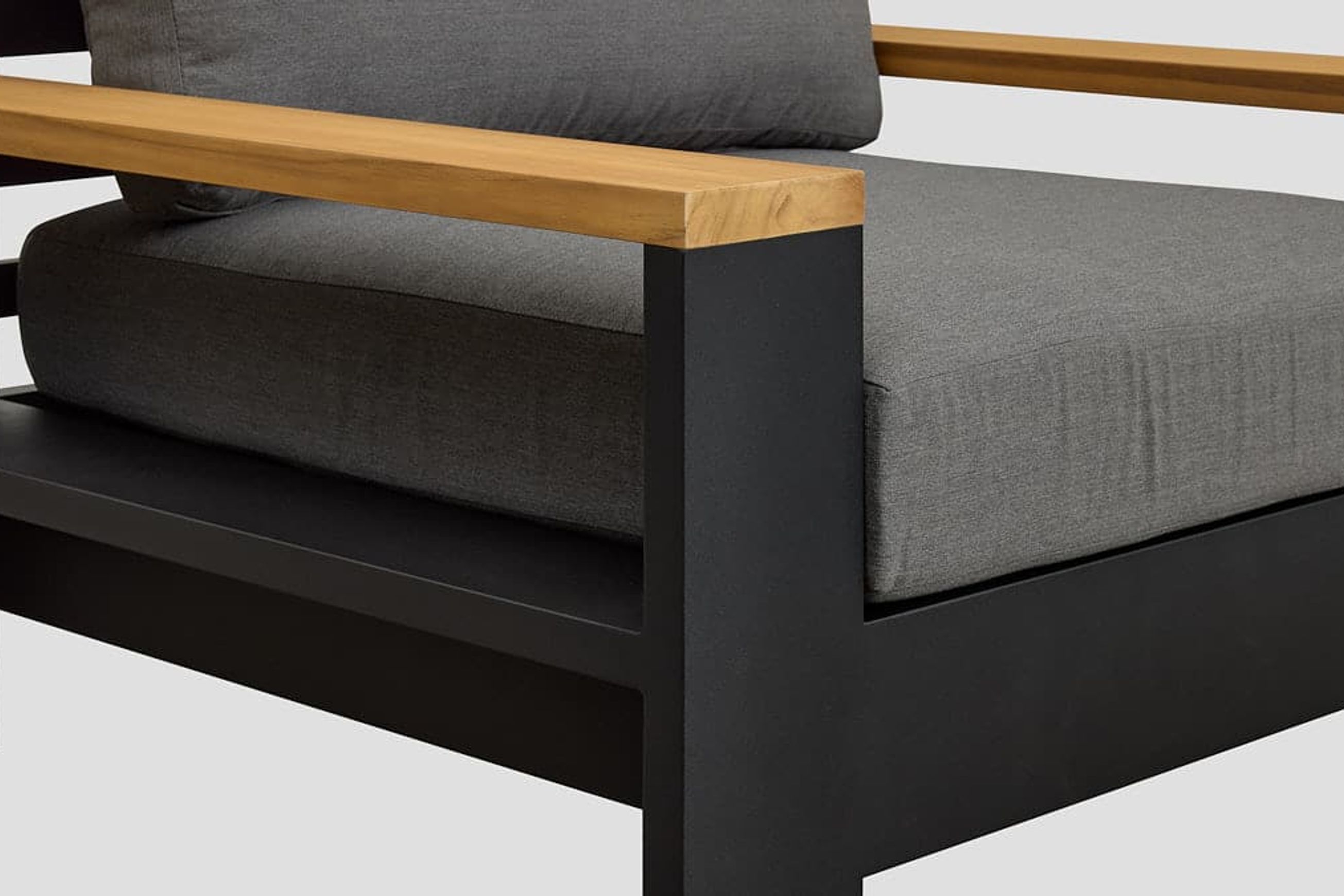 Mackenzie Alu Single Sofa