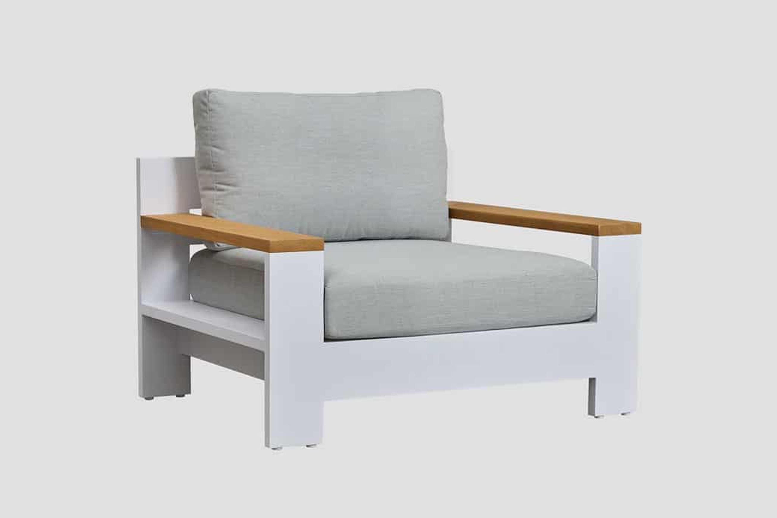 Mackenzie Alu Single Sofa
