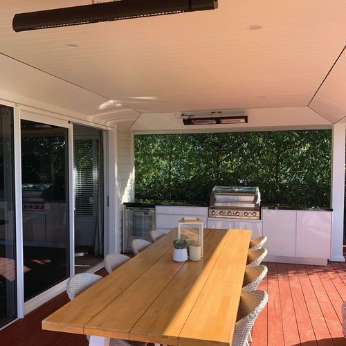 Manhattan 3000 Watt Heater with Remote