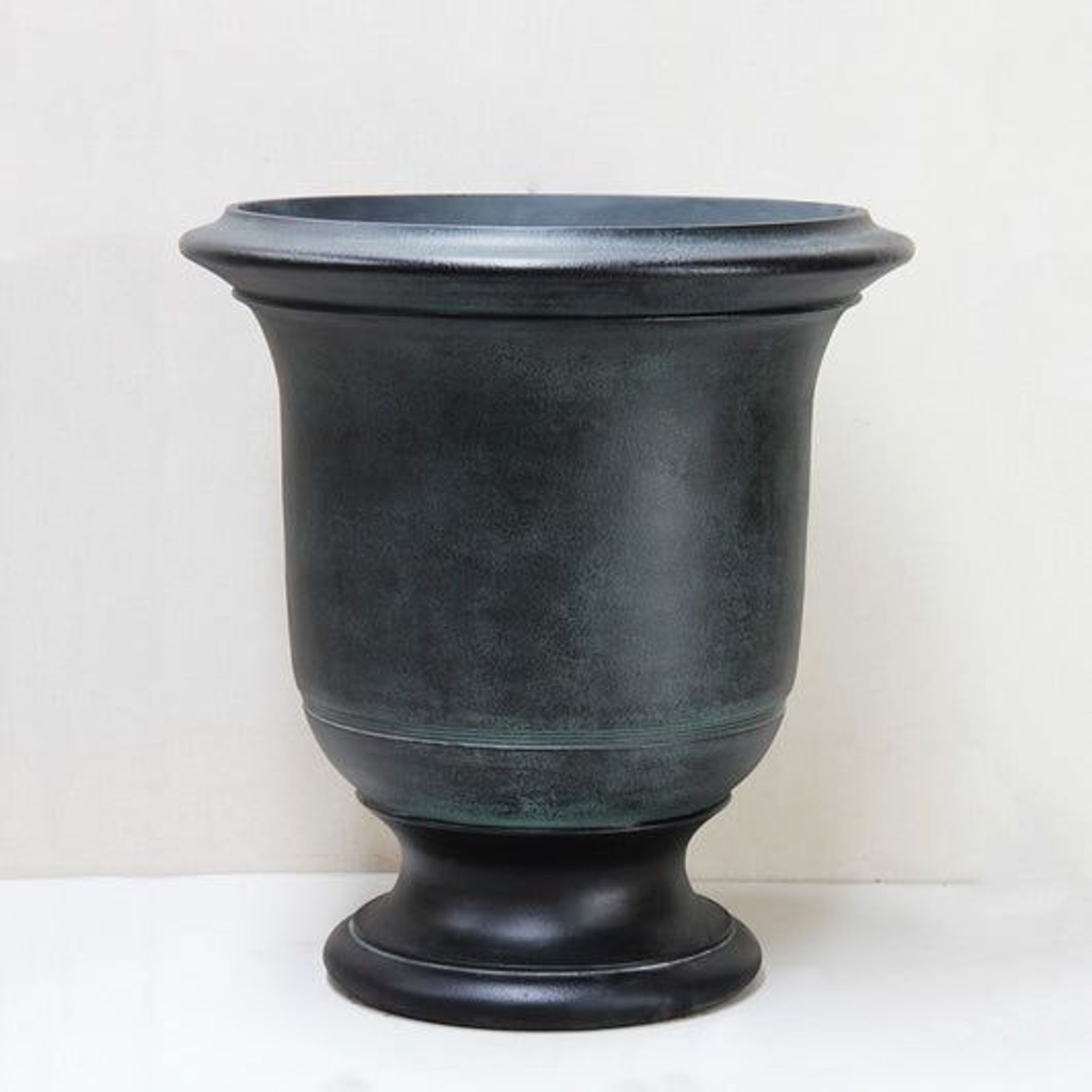 Anduze Style Urn Medium Plain | Pietro Stoneware