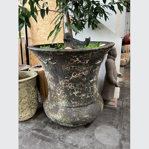Large Lotus Planter