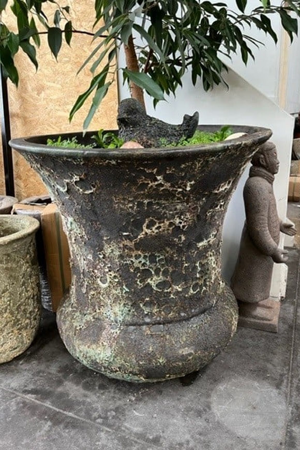 Large Lotus Planter