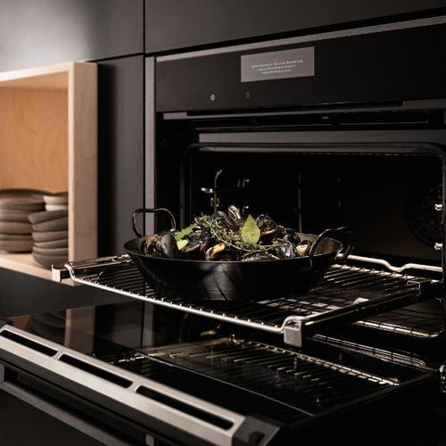 NEFF | Compact Oven with Full Steam with Sous-Vide