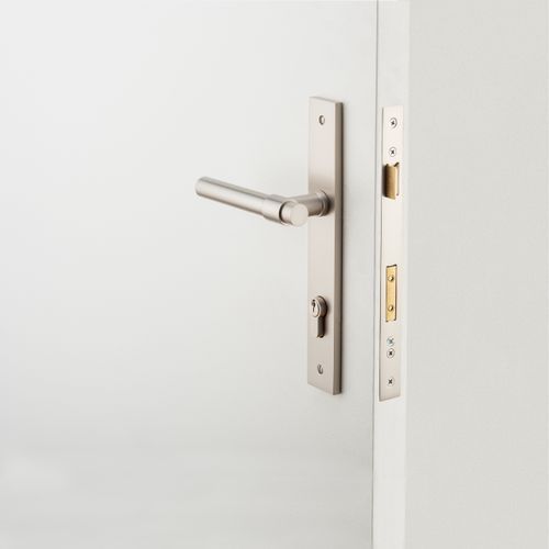 Lever on Backplate with High Security Lock Kit