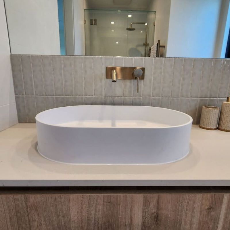 Fifth Avenue Plati Solid Surface Basin
