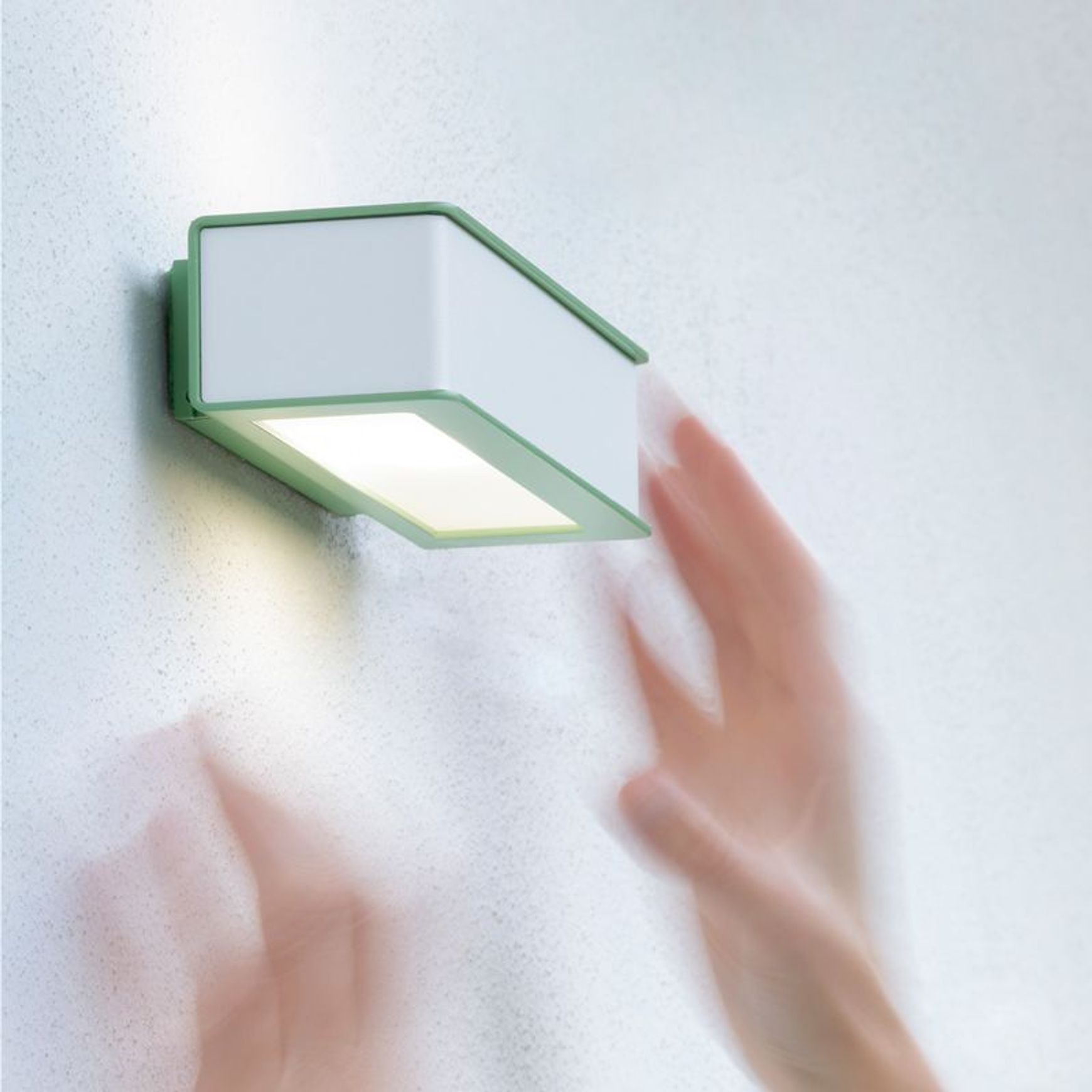 Plemo Model 2 Outdoor Wall Light