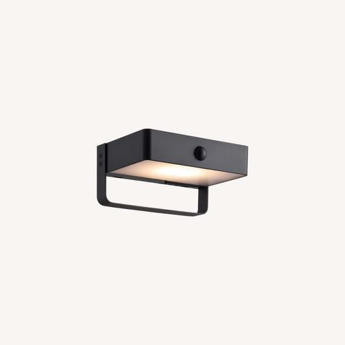 Saulio Solar Wall Light