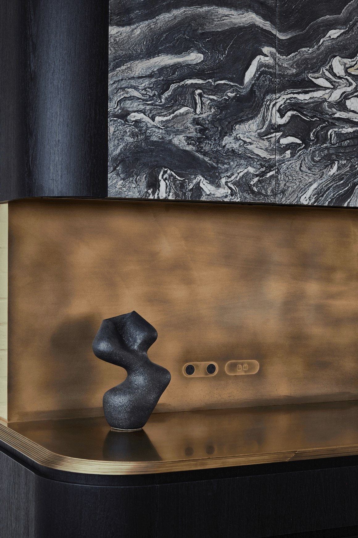 13 Carbon Double Outlet Faceplate