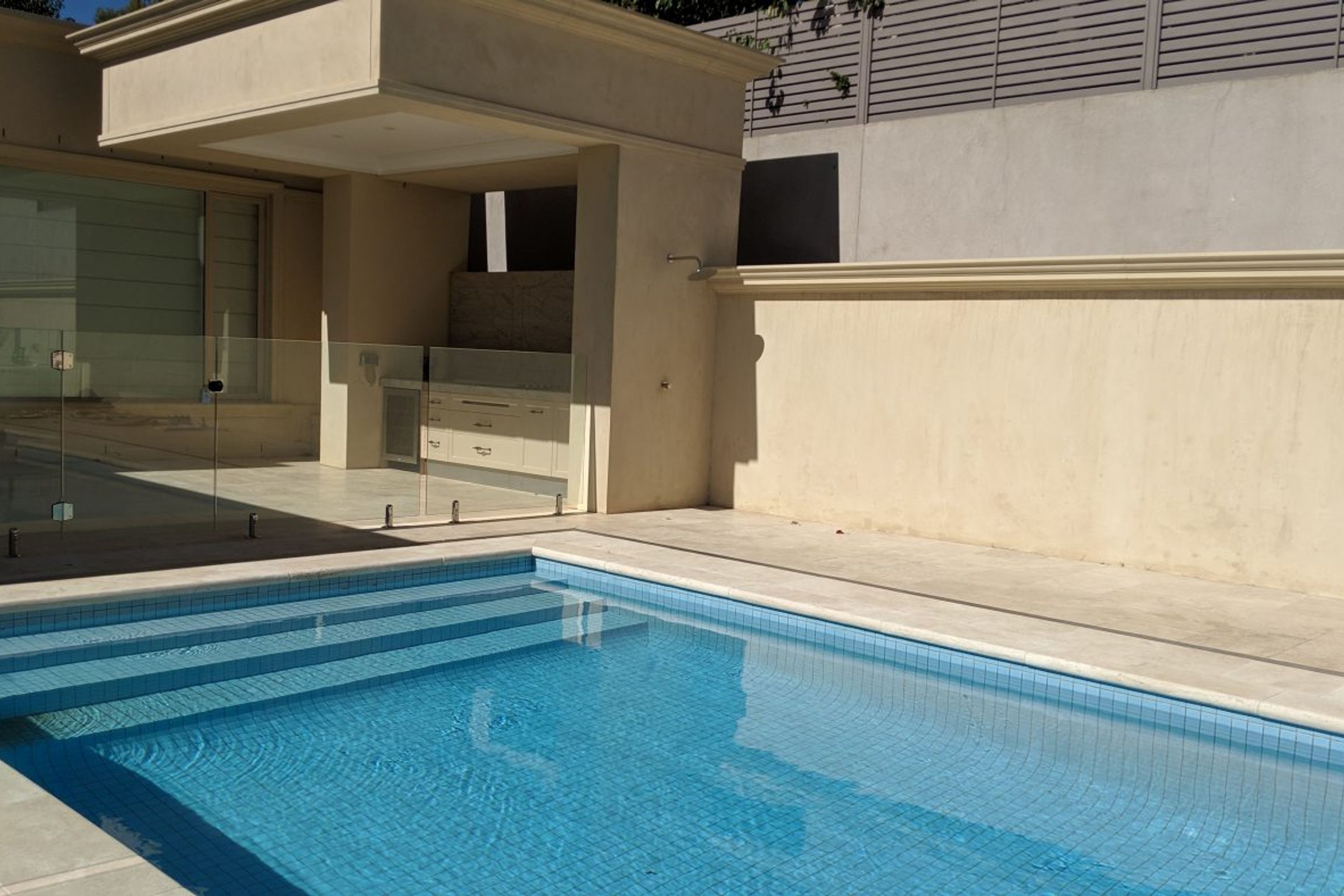 Tuscan Travertine Pool Coping