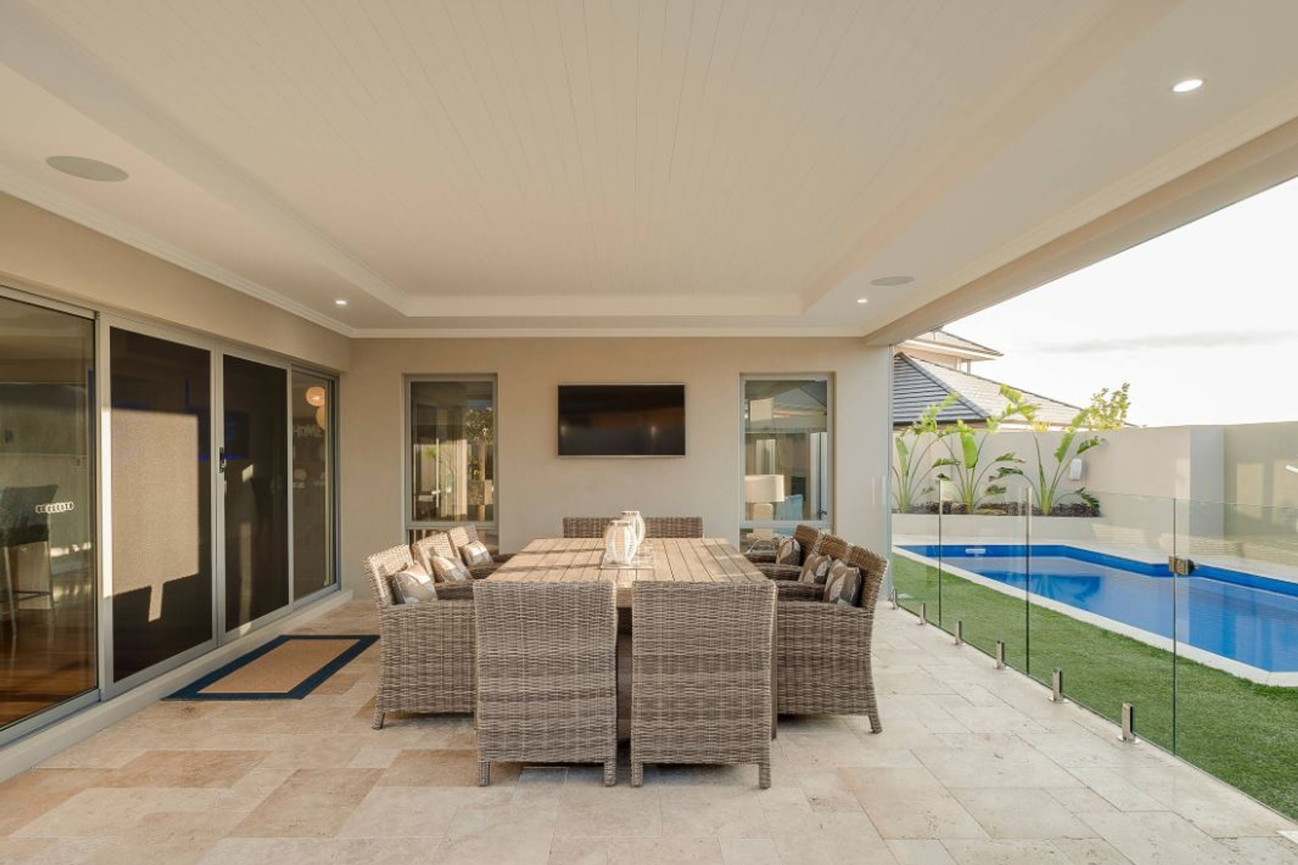 Tuscan Travertine Pool Coping