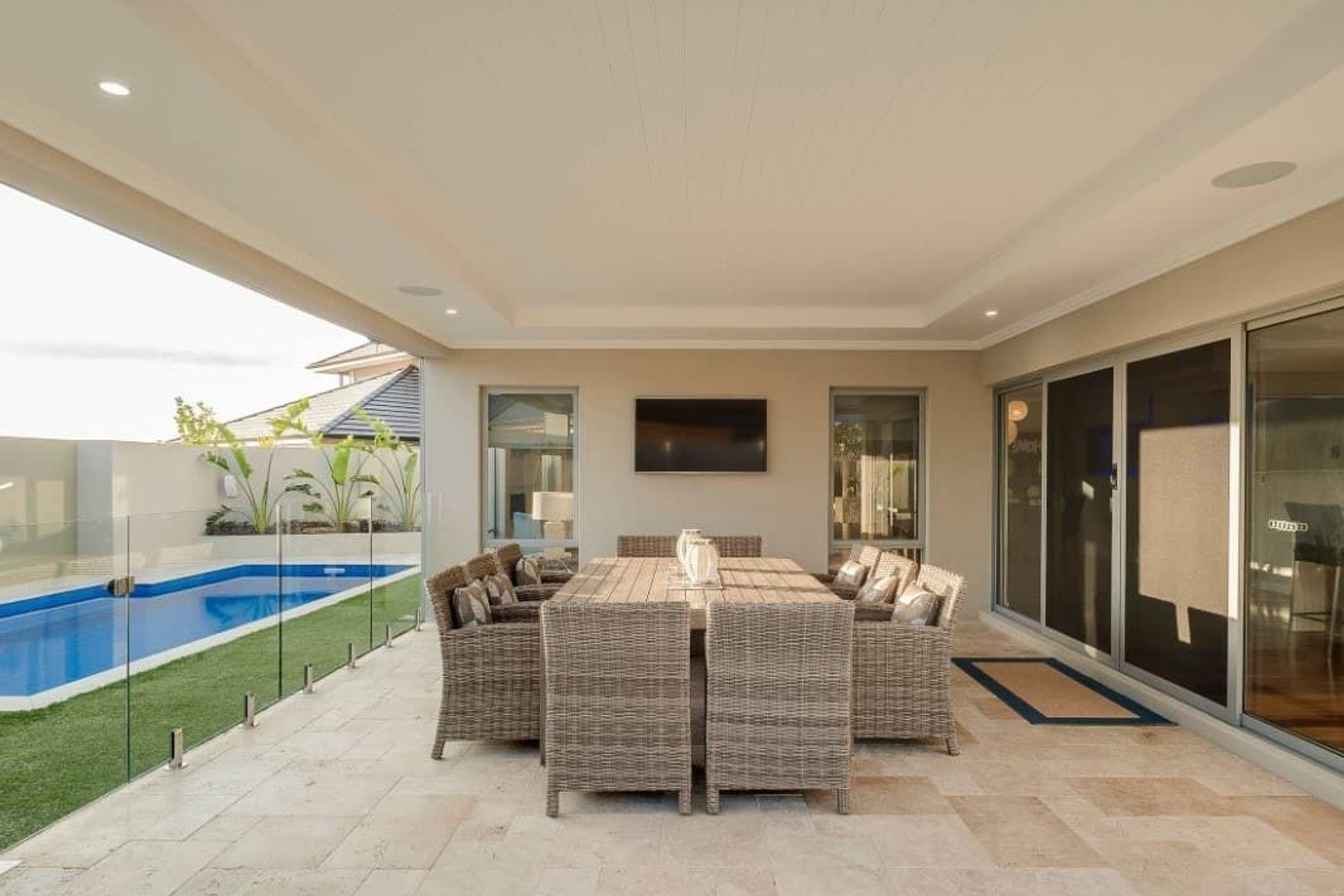 Tuscan Travertine Pool Coping
