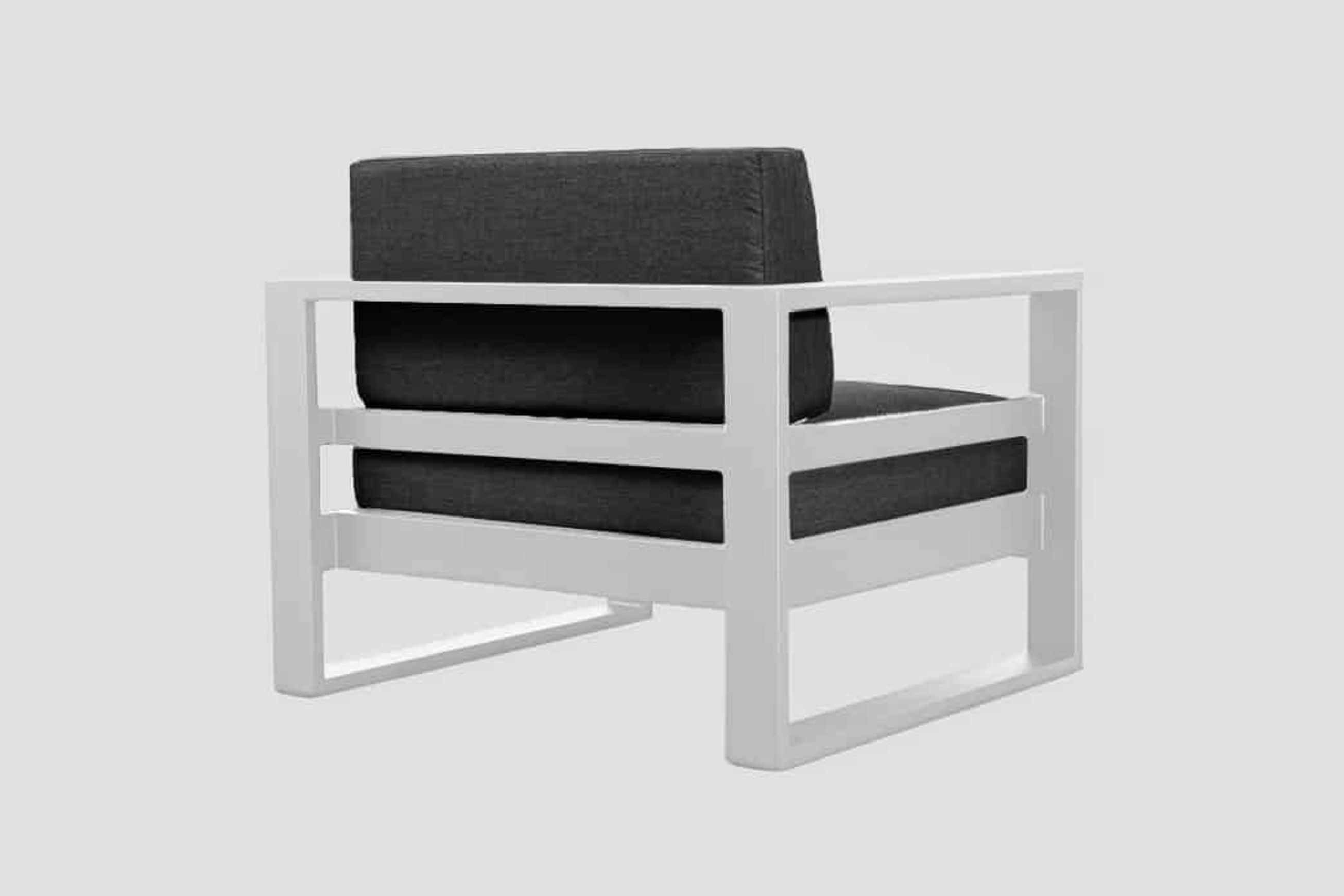 Tasman Alu Single Sofa