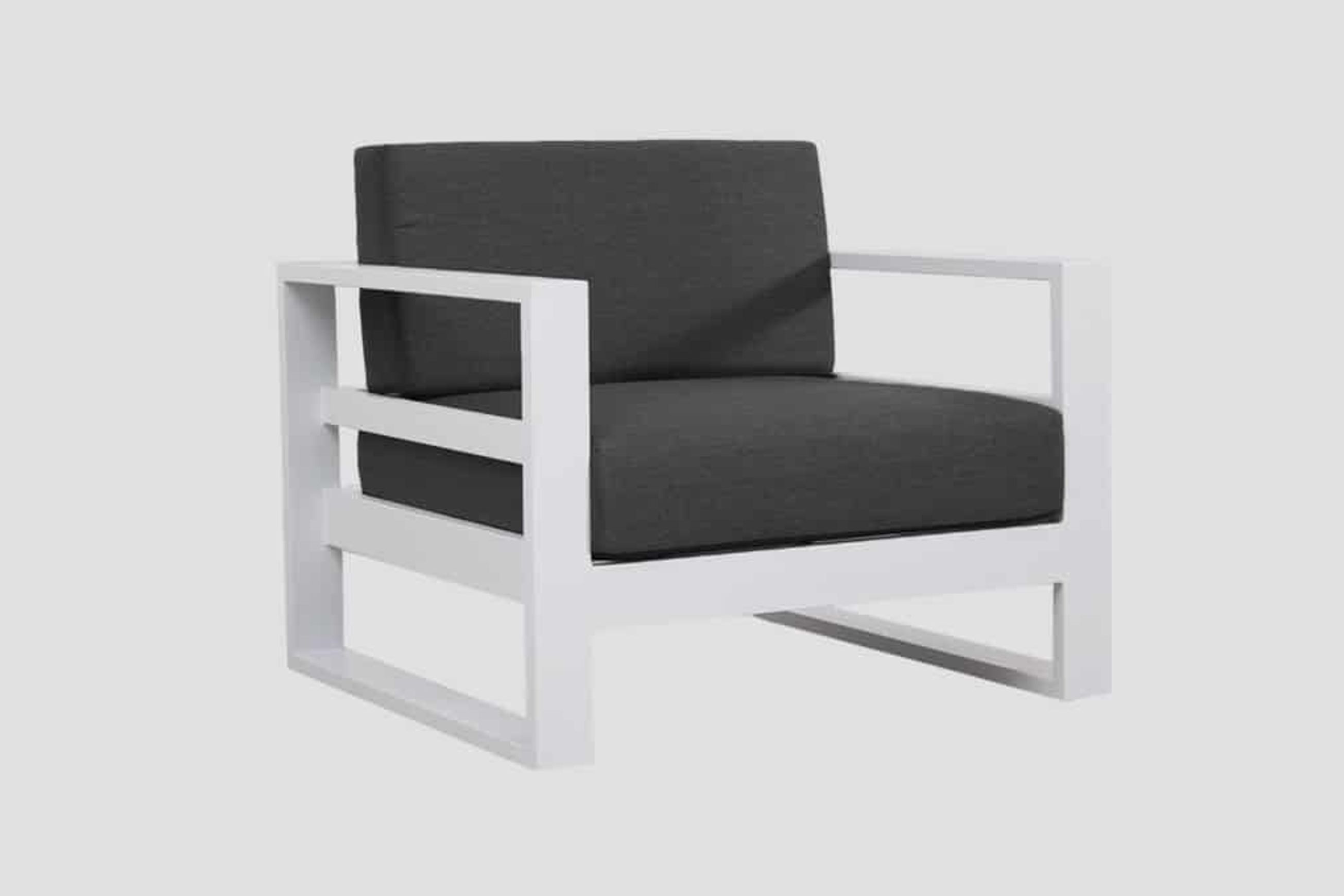 Tasman Alu Single Sofa