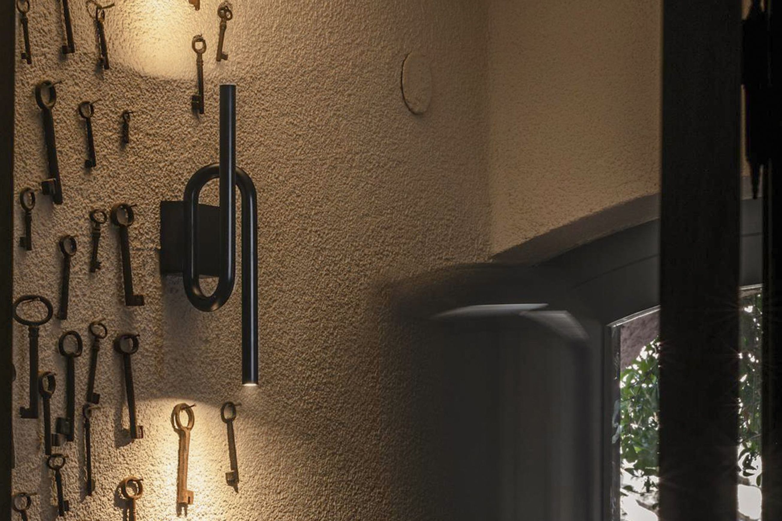 Tobia Wall Lamp with Plug