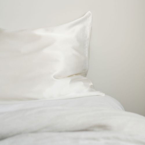 100% Pure Silk Pillowcase - Milk