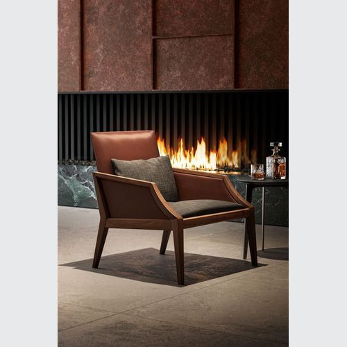 Verse Lounge Chair