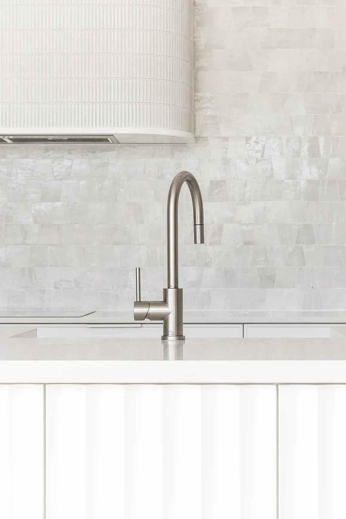 Elysian Commercial Pull-Out Kitchen Mixer