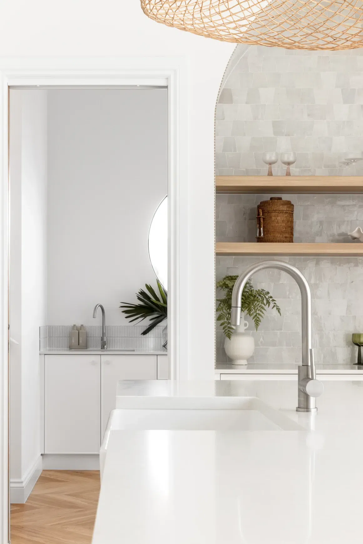 Elysian Commercial Pull-Out Kitchen Mixer