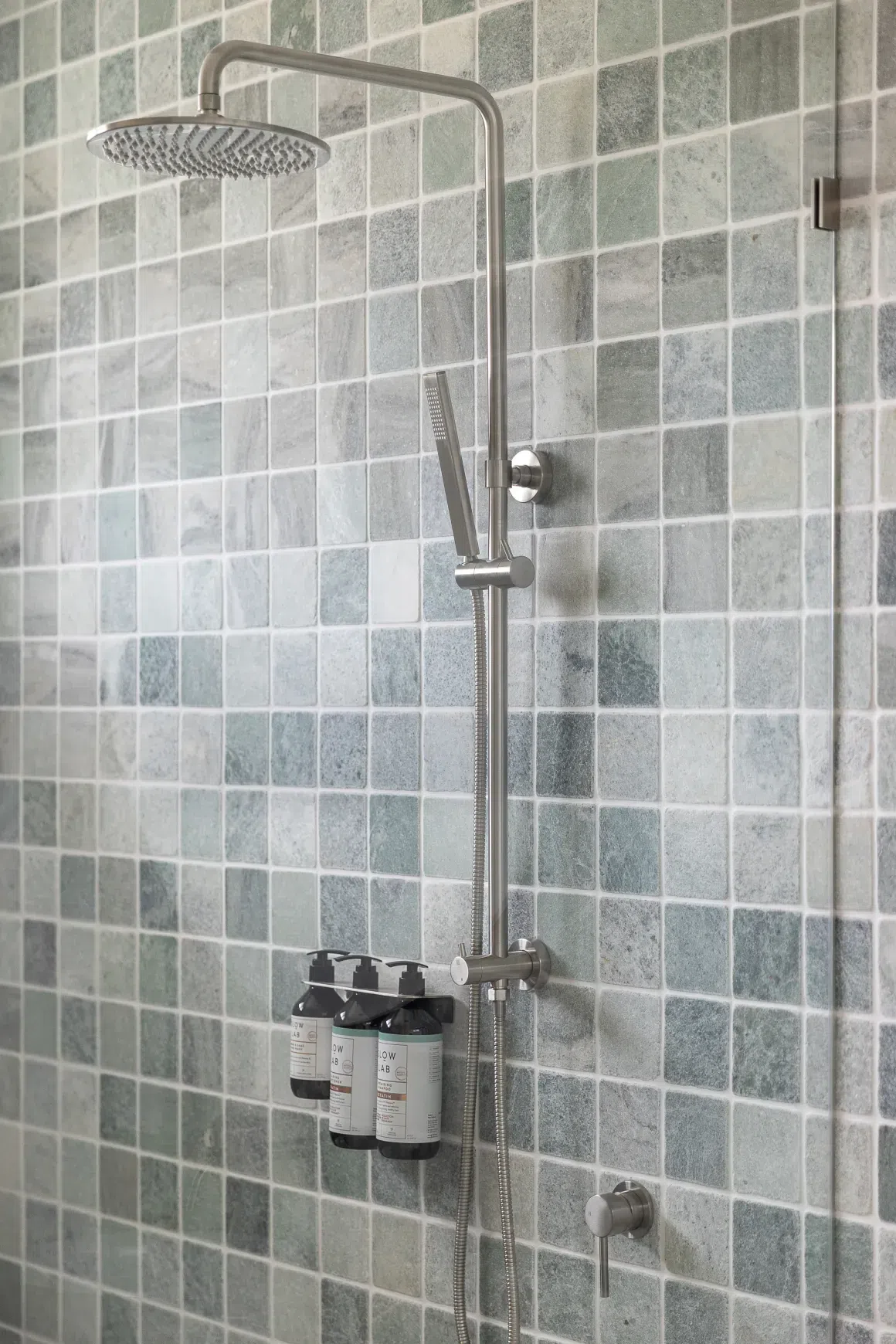 Finley Shower Rail Set