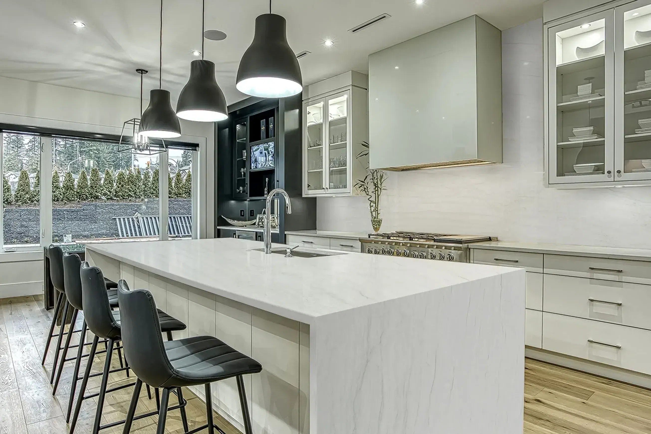 White Lux Quartzite Benchtop