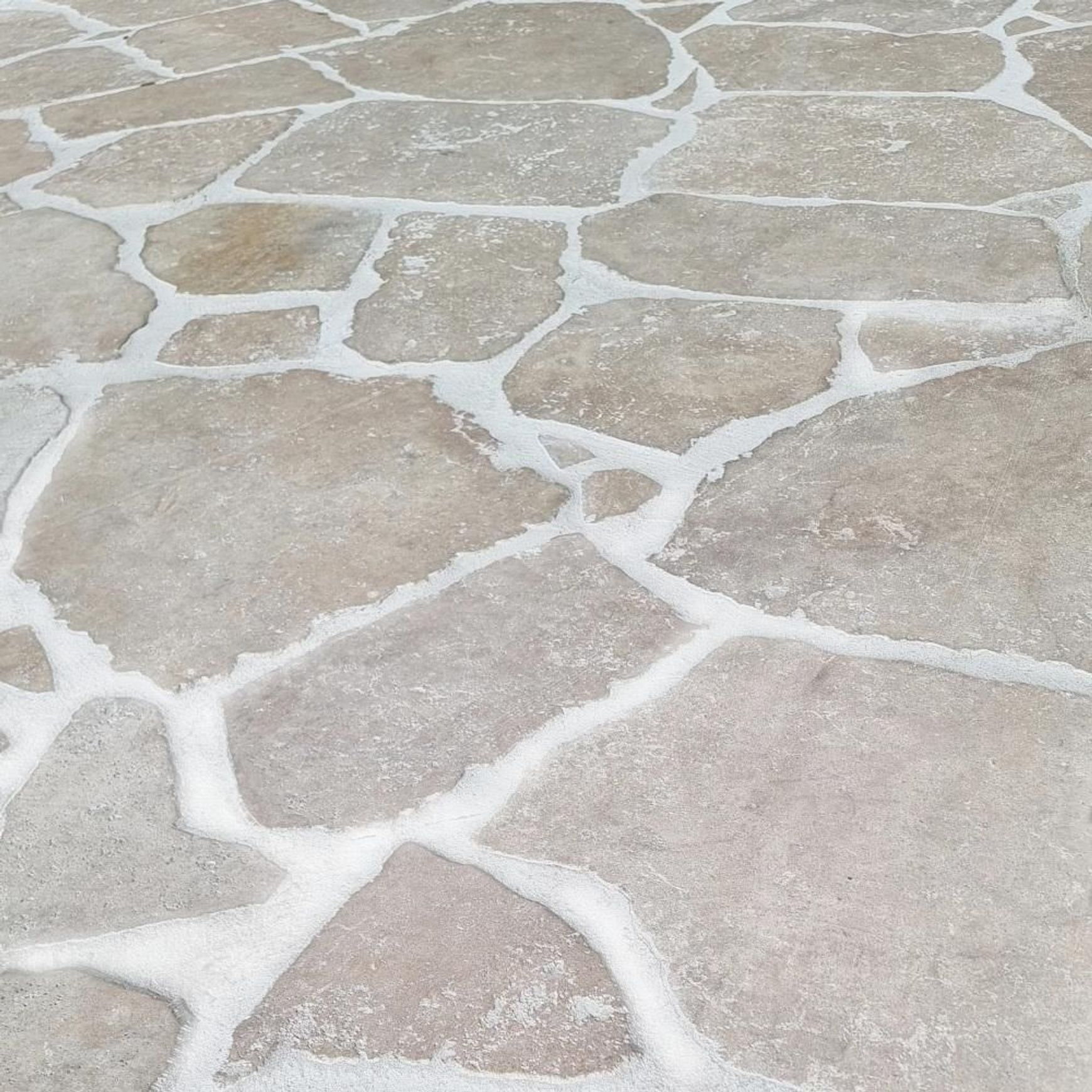 30mm Whitehaven Linen Crazy Paving