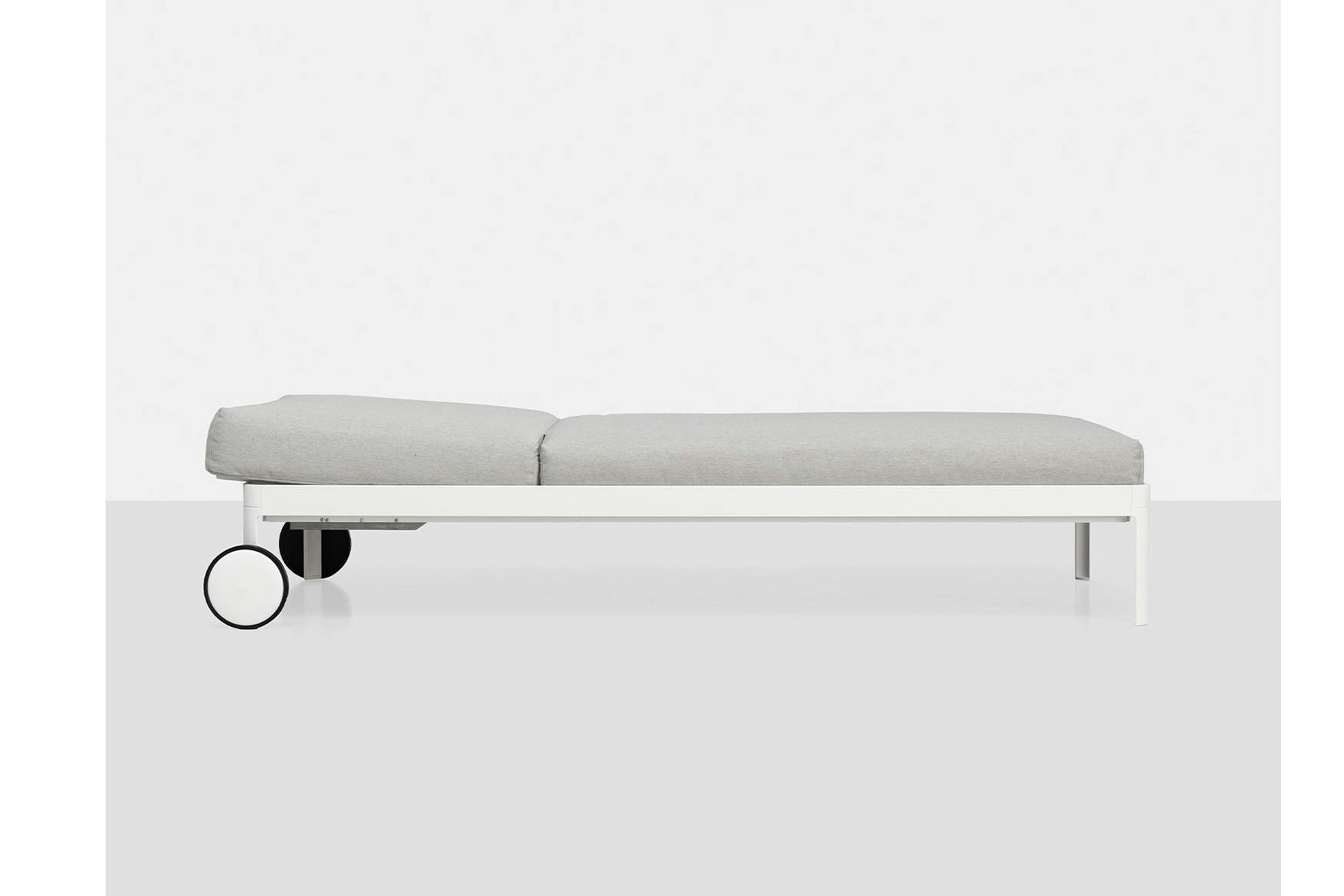 Alualu Outdoor Daybed
