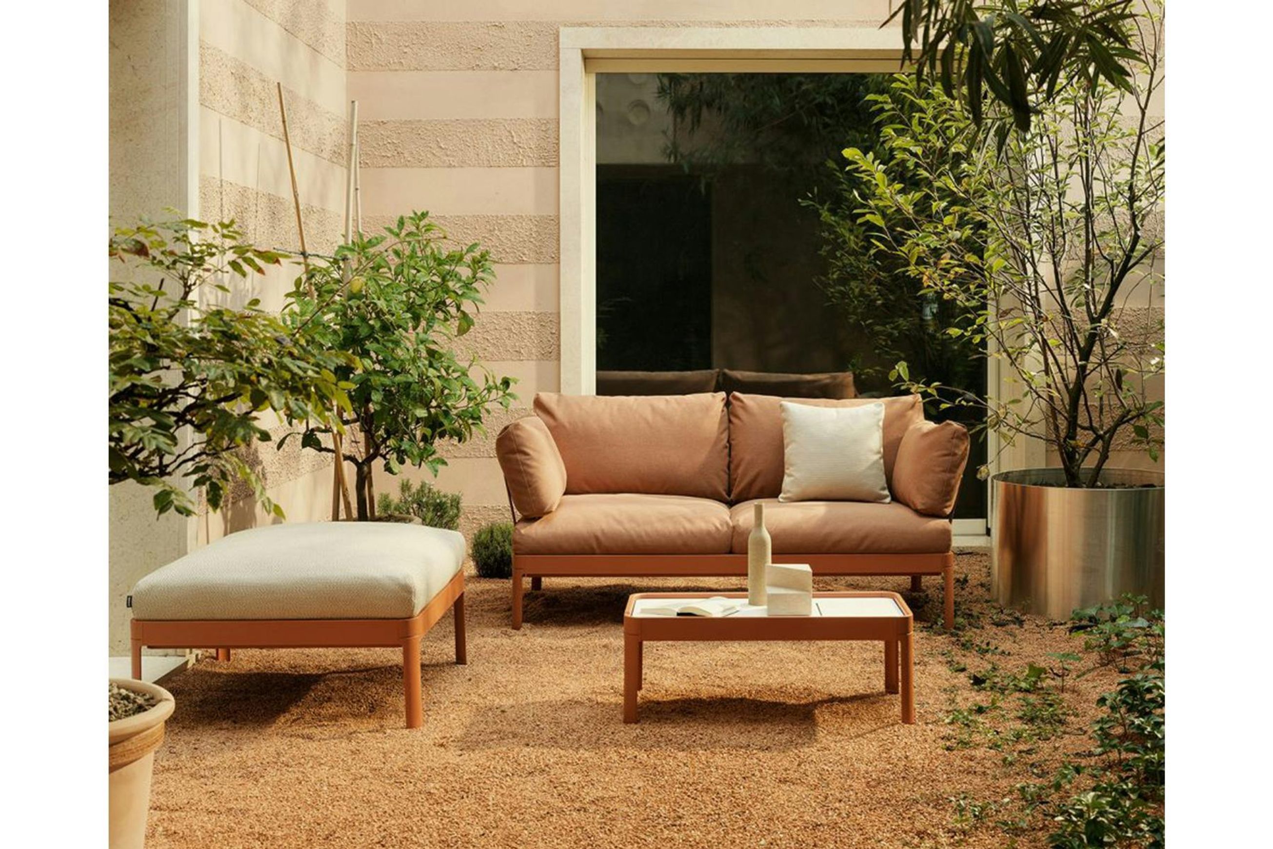 Alualu Outdoor Coffee Table
