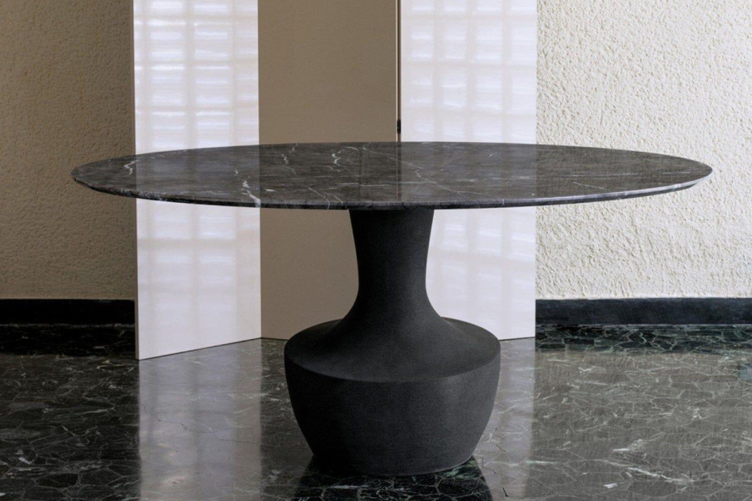 Anfora Marble Table