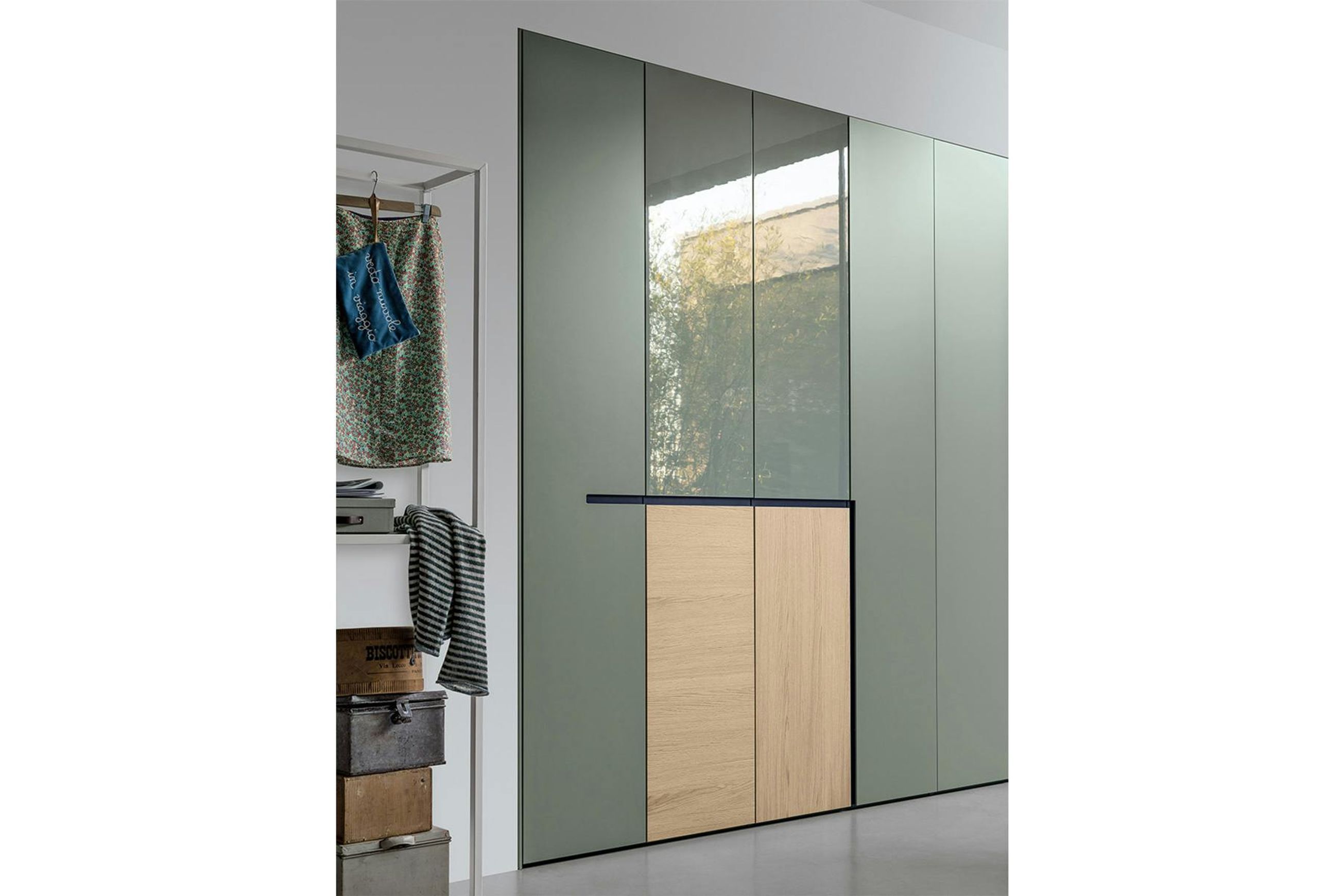 Aria Wardrobe
