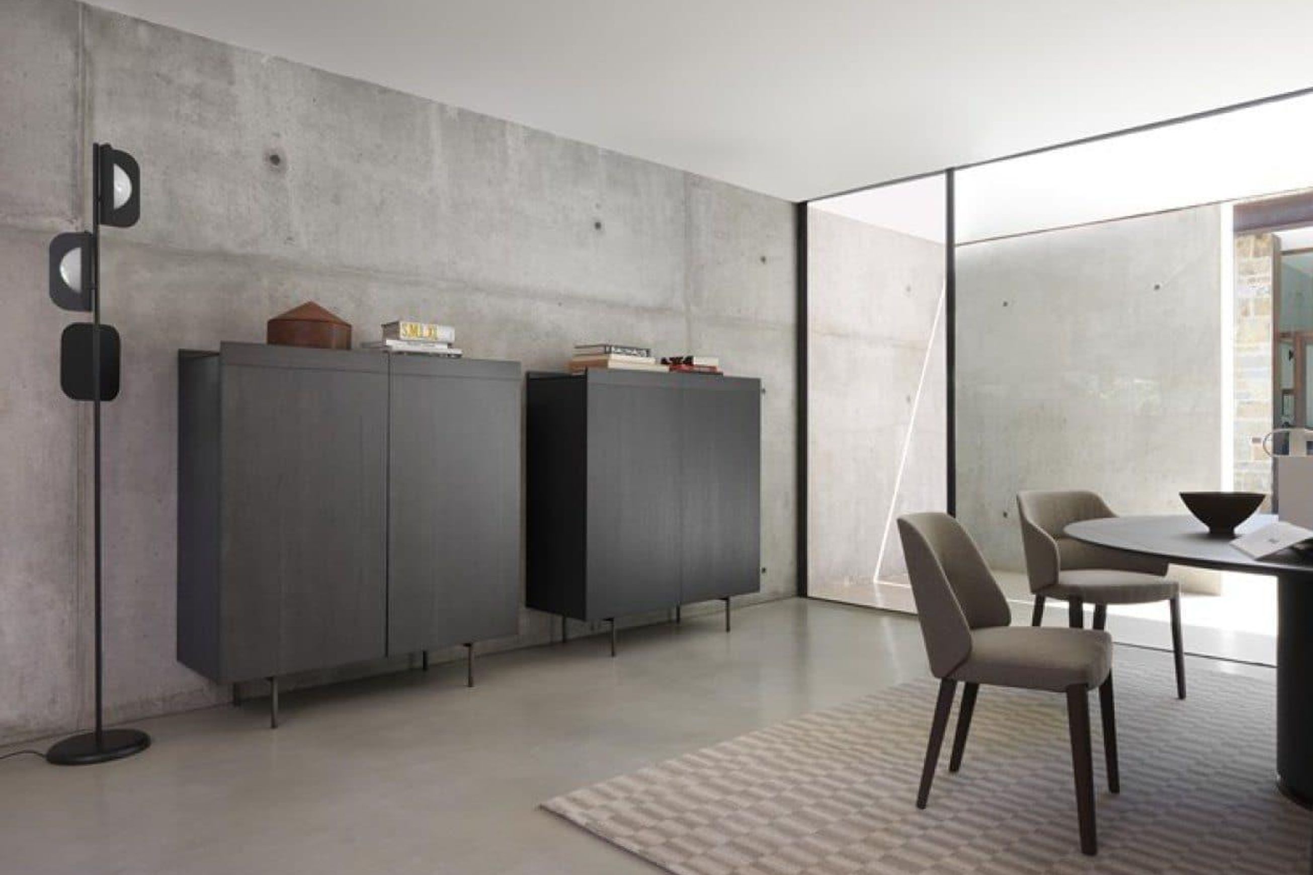 Avant Cabinet