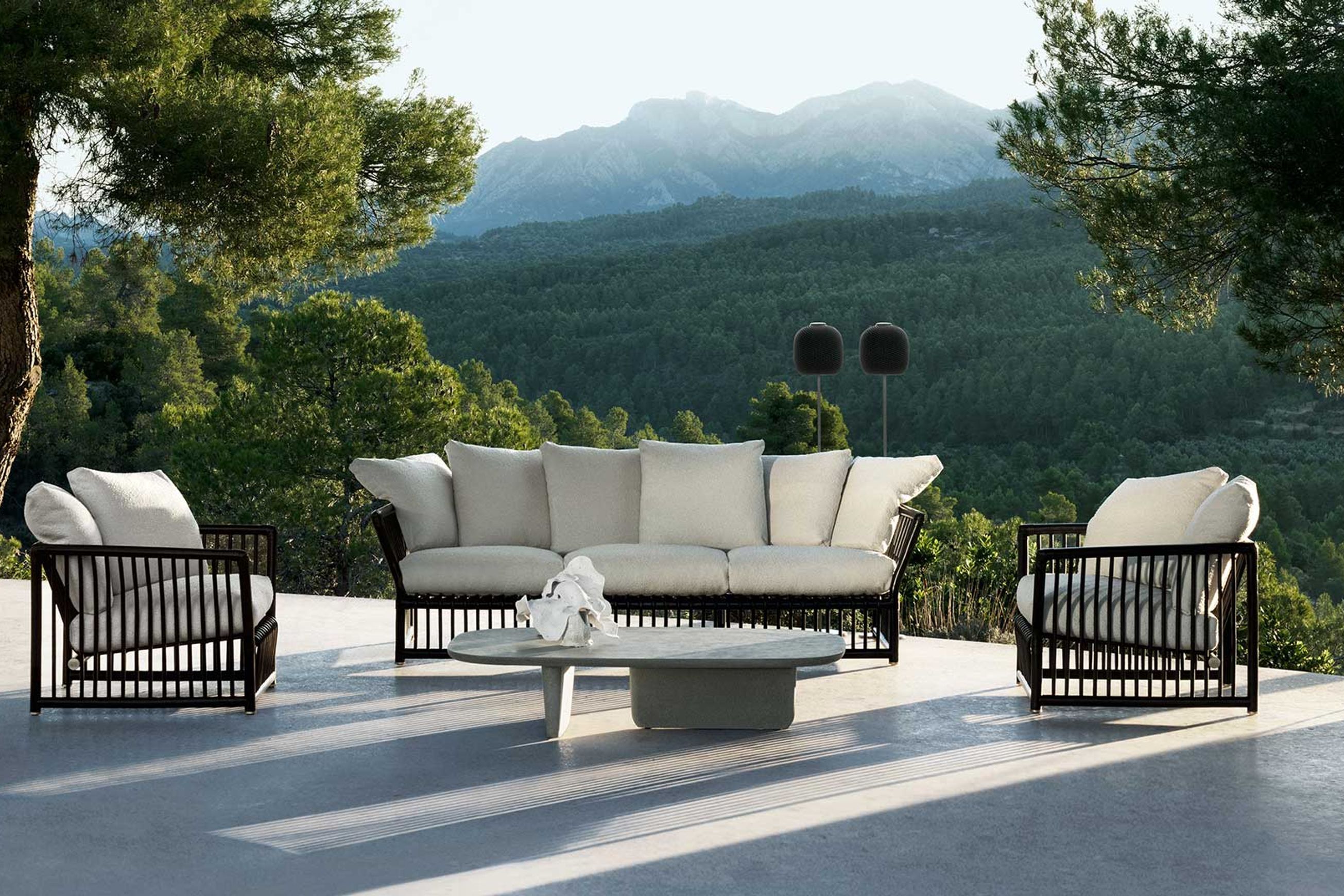 B&B Italia Outdoor Tobi-Ishi Coffee Table