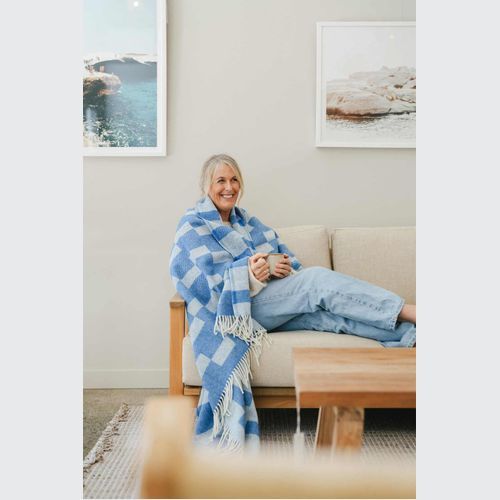 Ruanui Station Lambswool Throw - Backtrap Blue