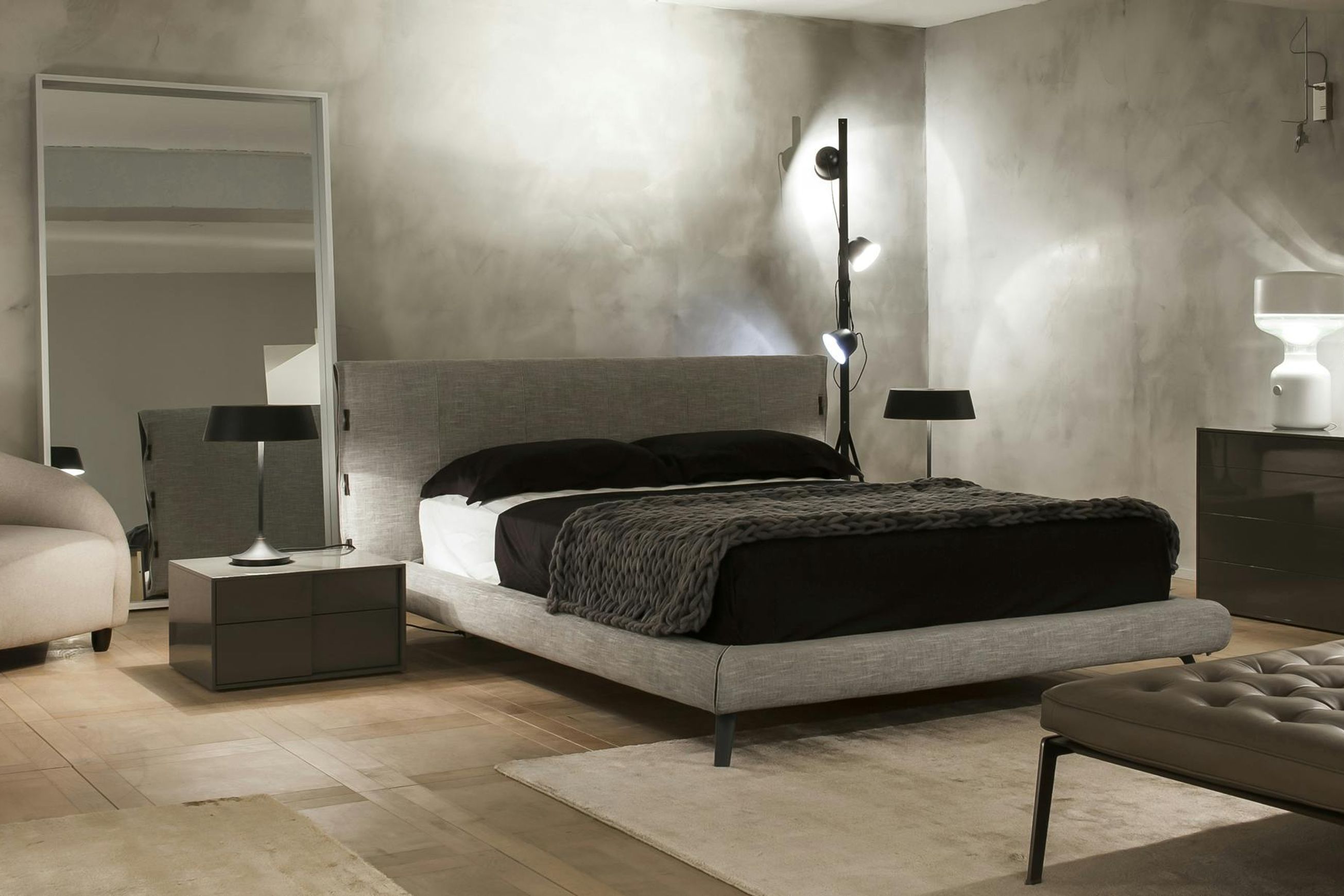 Cuff Bed