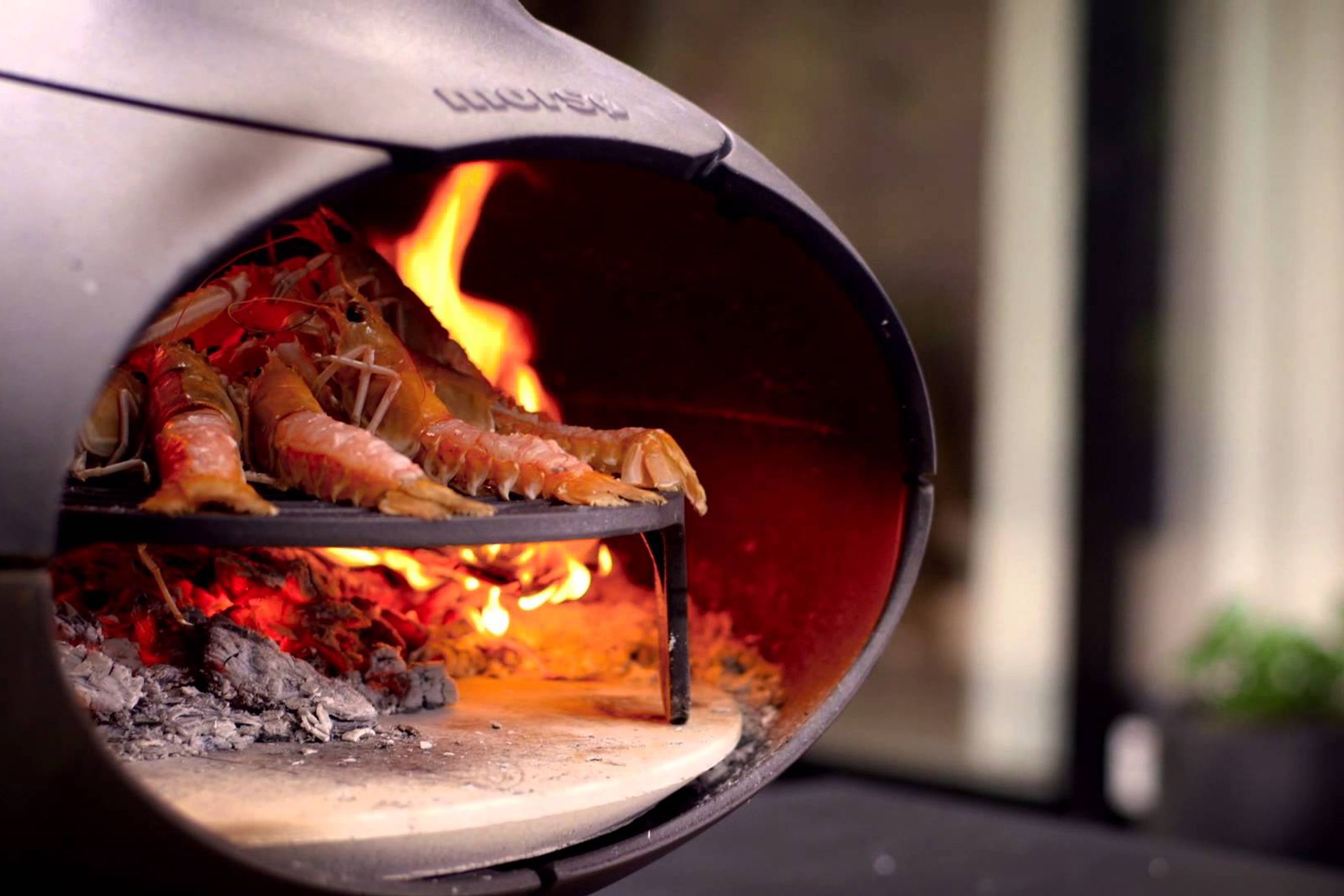 Morso Forno Terra Bundle with Small Table