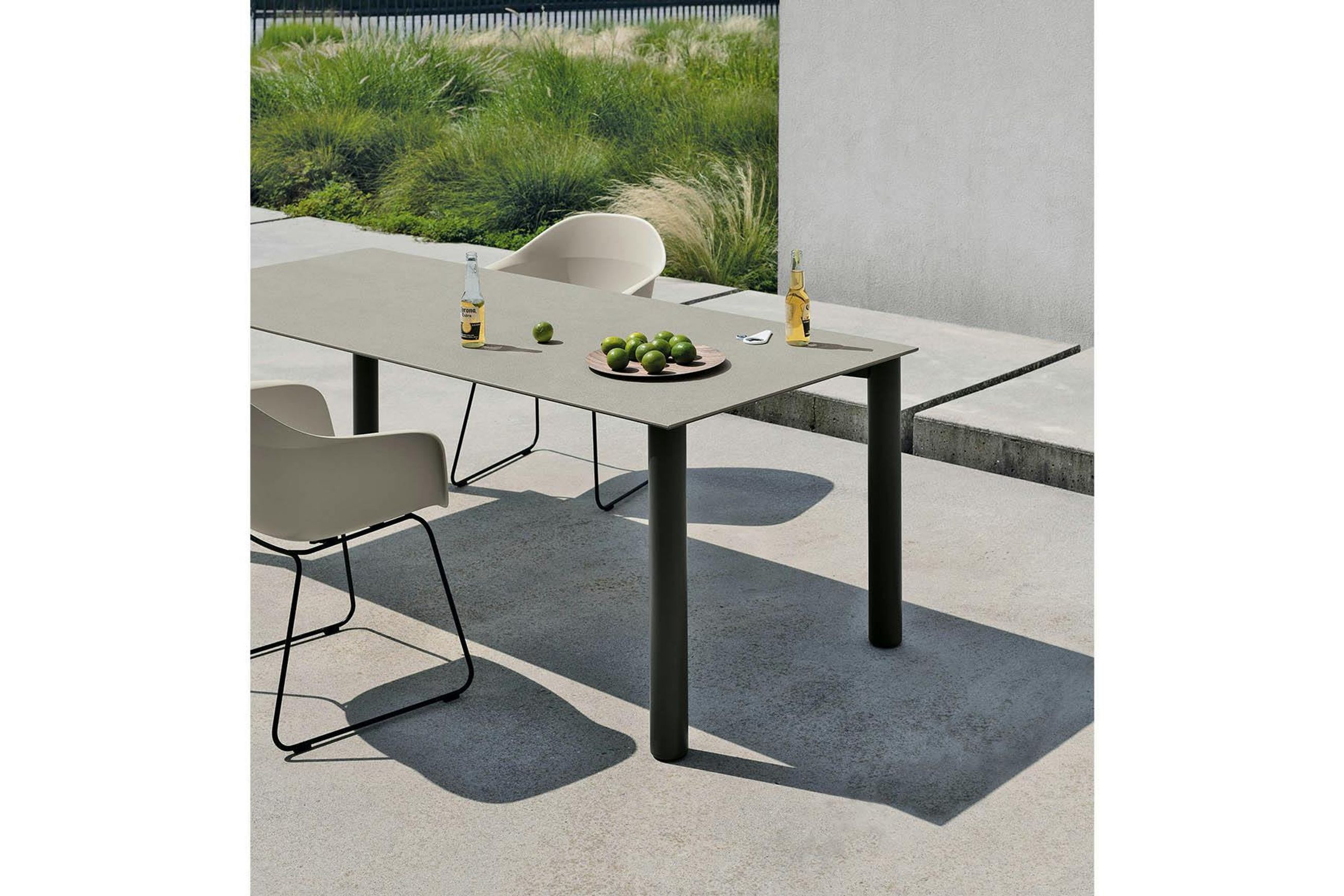 Bodoni Dining Table